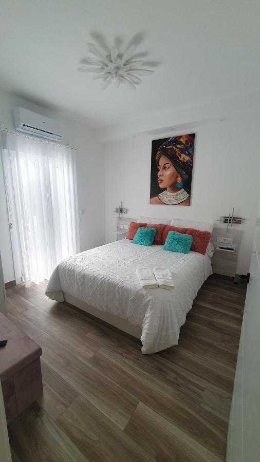 Tres Torres Apartamento Turistico Almoharin ภายนอก รูปภาพ
